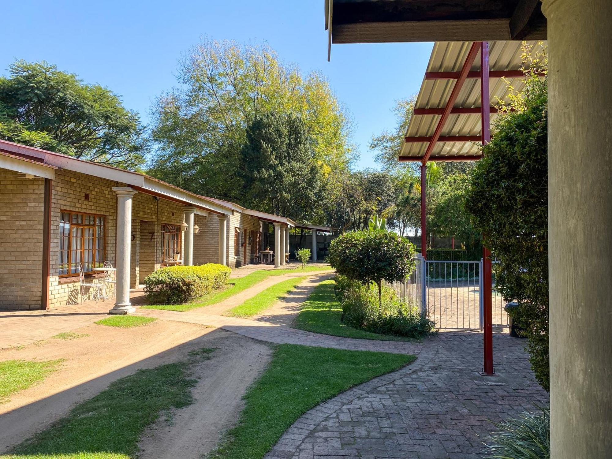 Palm Inn Guest House Piet Retief Exteriör bild