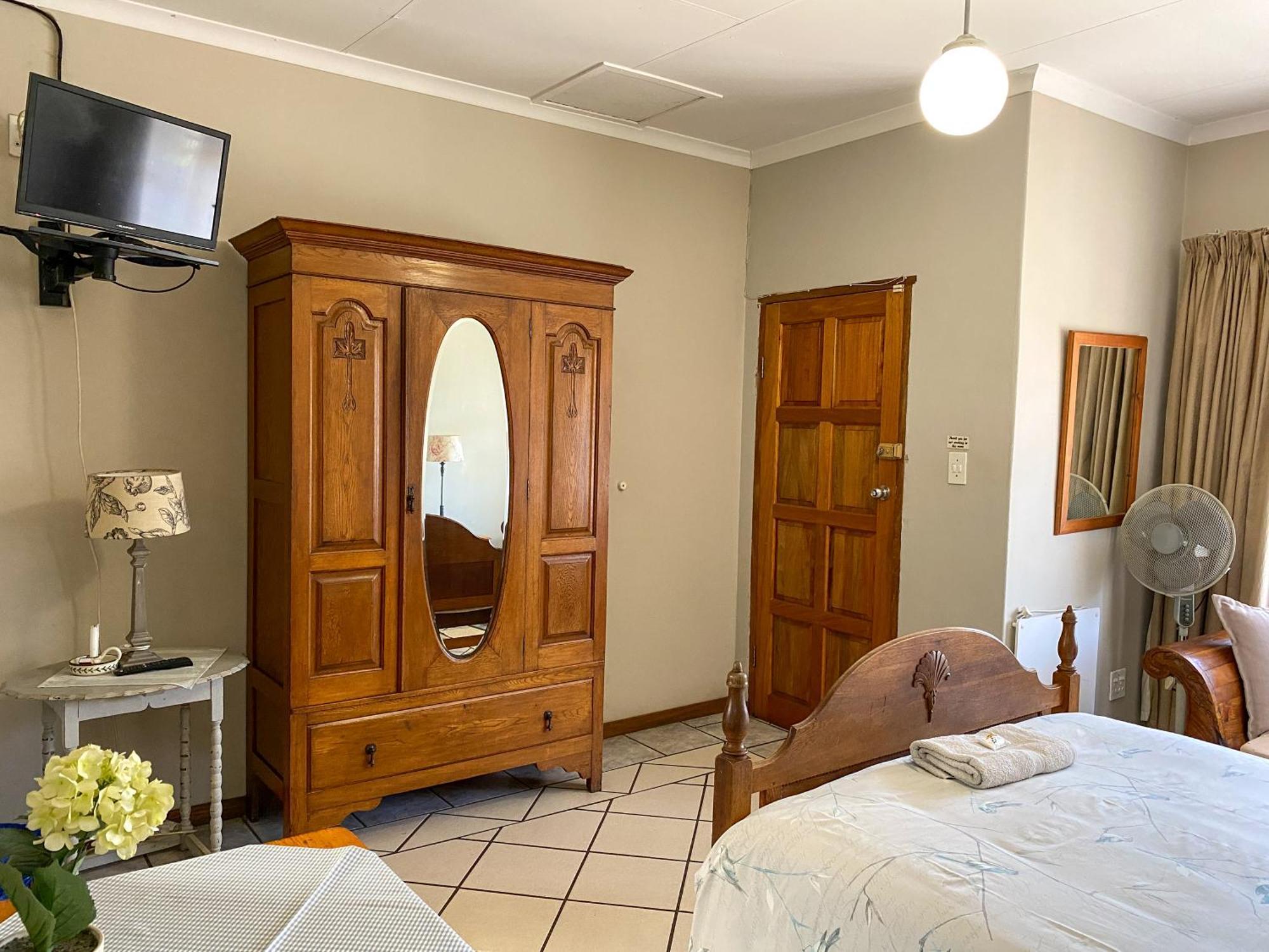 Palm Inn Guest House Piet Retief Exteriör bild